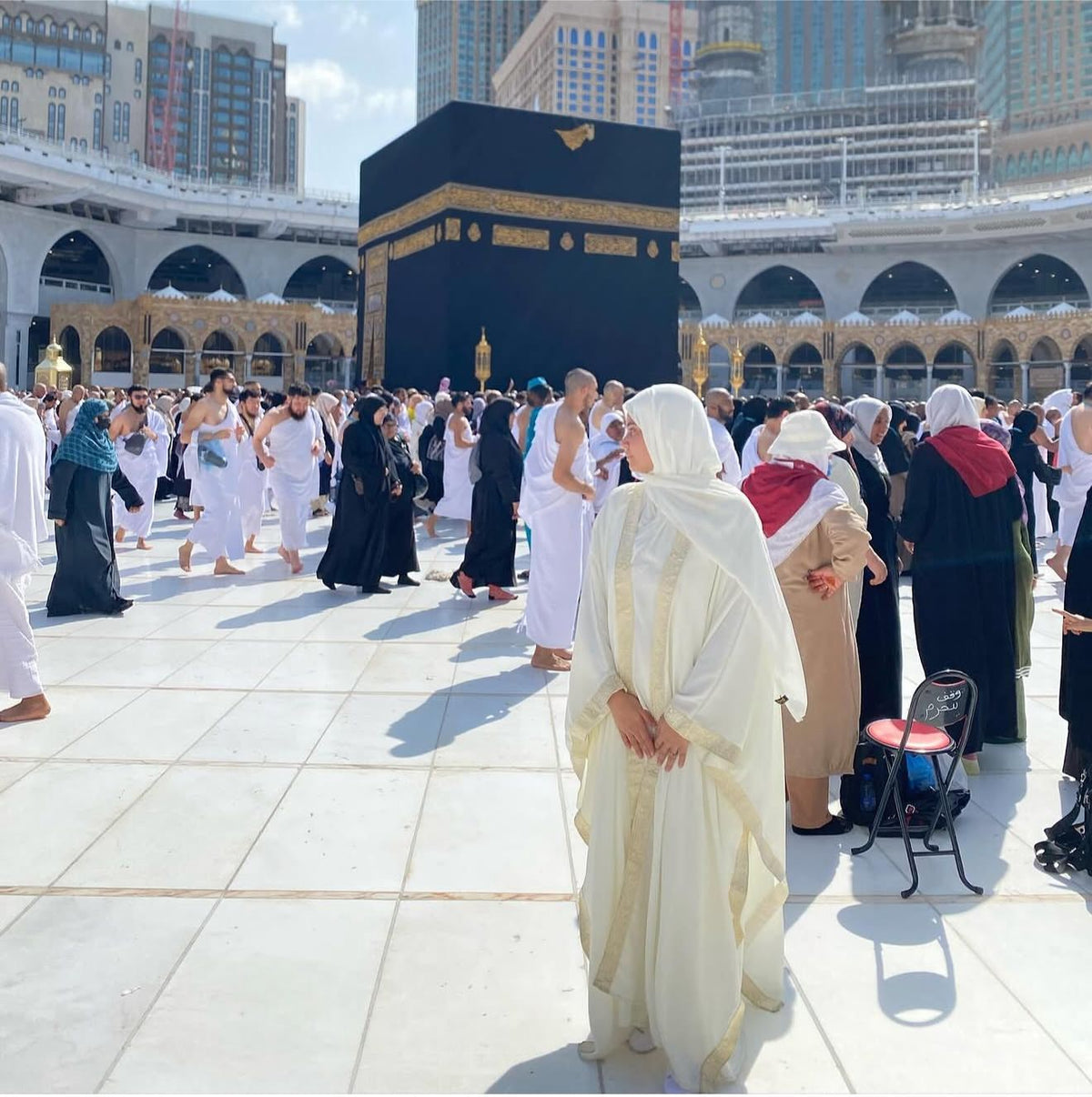 Umrah abaya