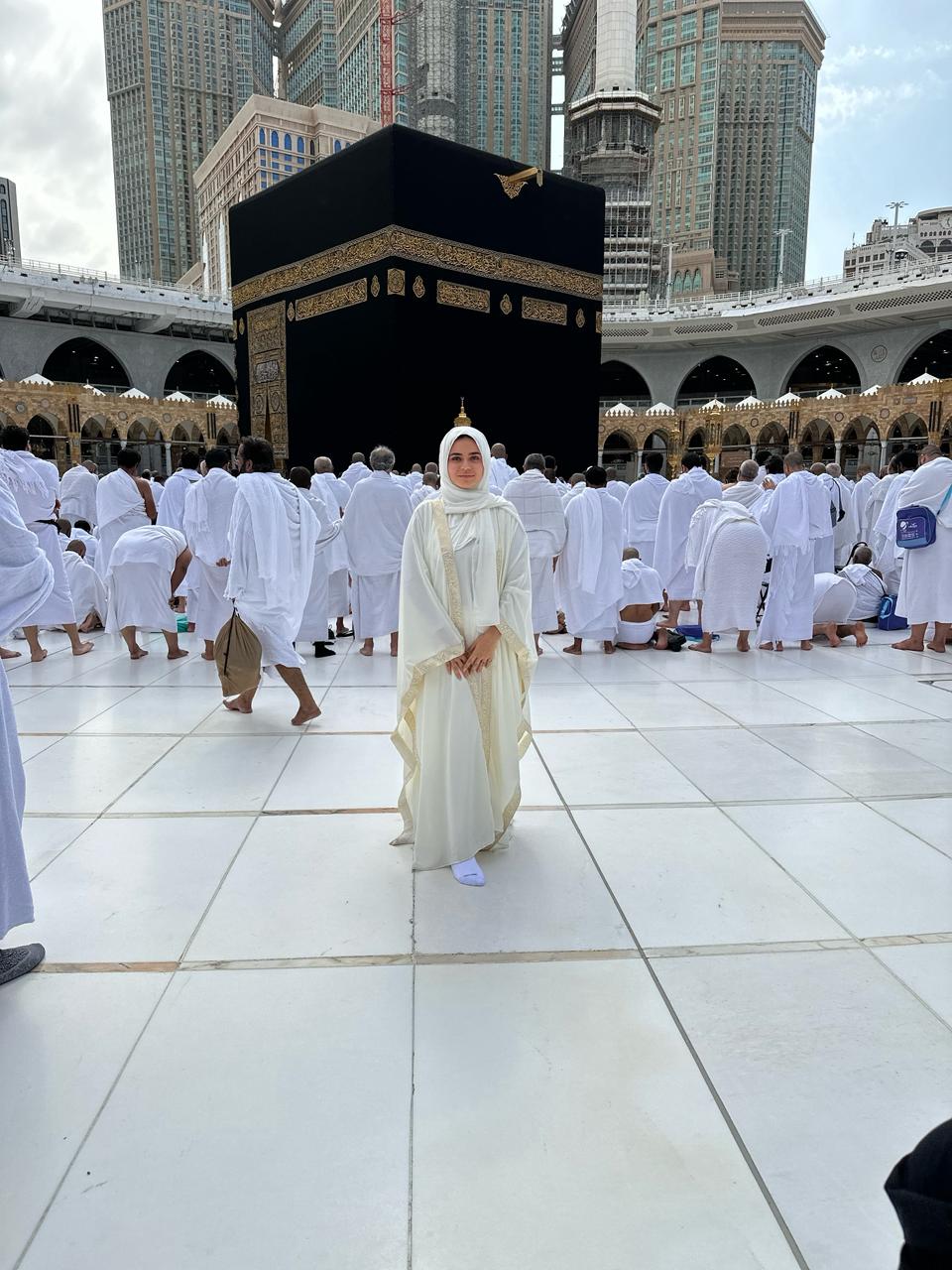 Umrah abaya